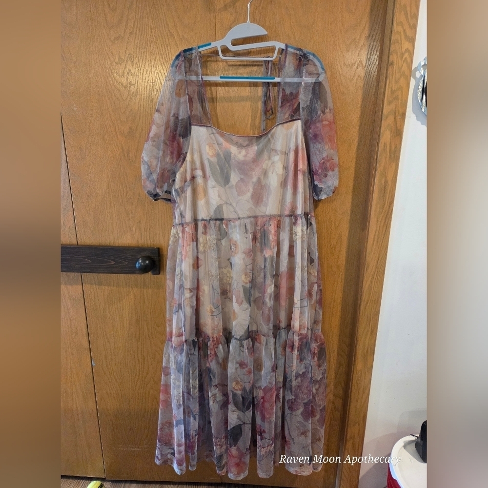 Source Unknown Floral Long Sleeve Dress